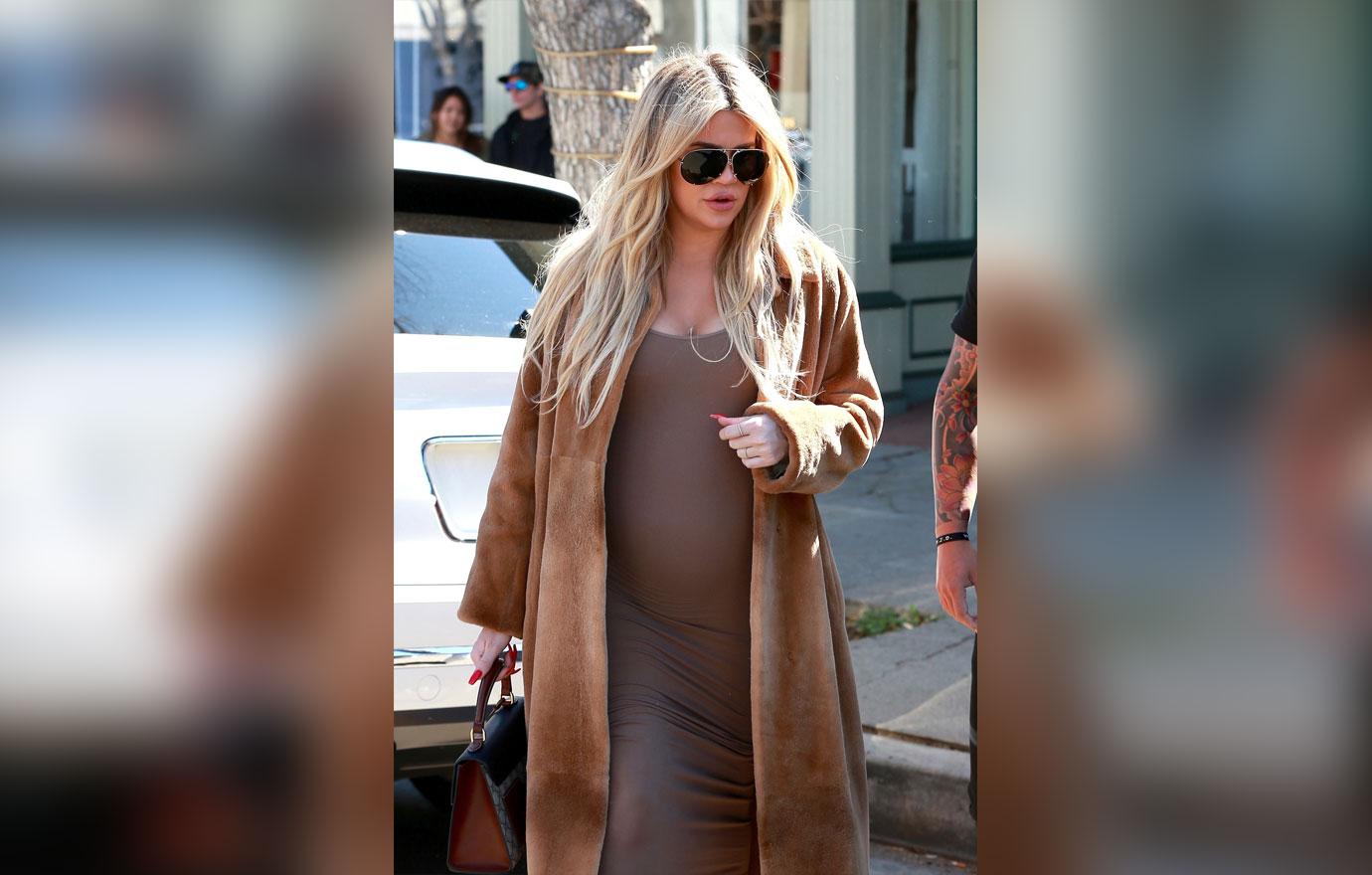 Khloe Kardashian Bedridden Painful Pregnancy 06