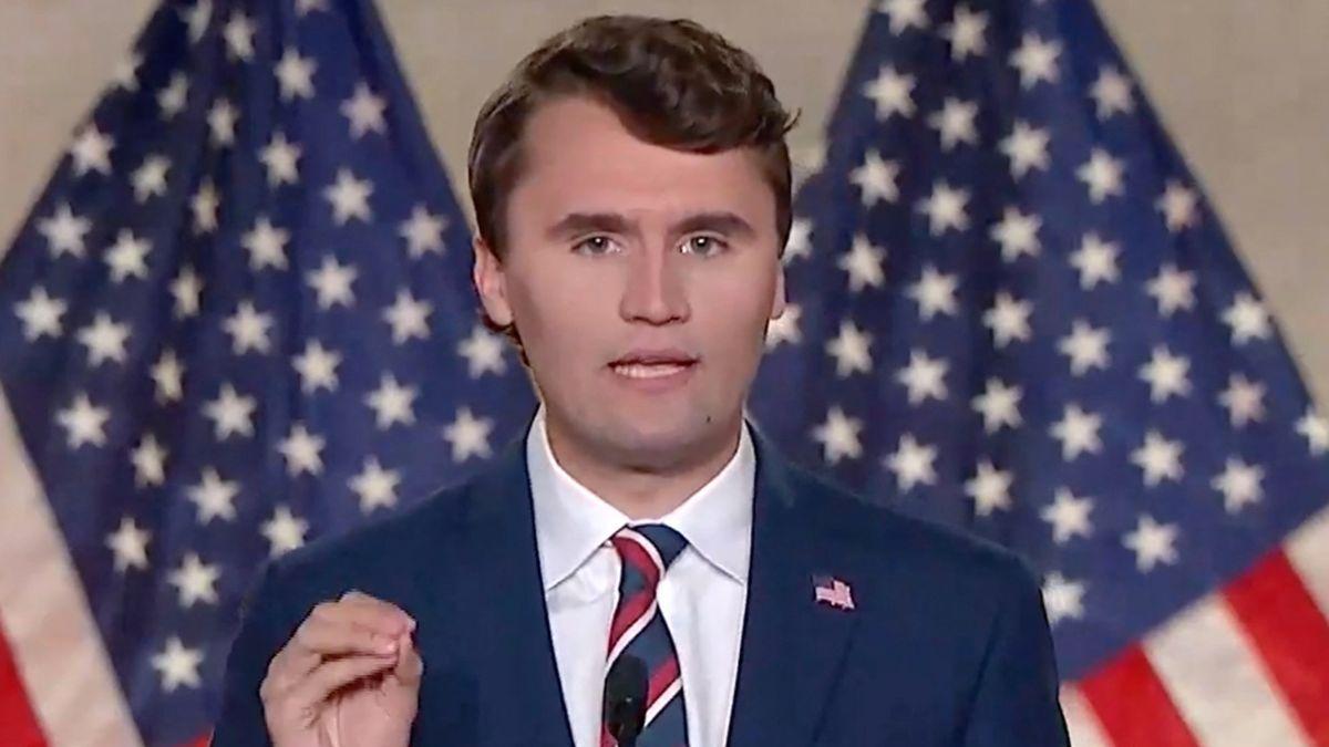 image of Users agreed with Owens and called the video 'embarrassing.'