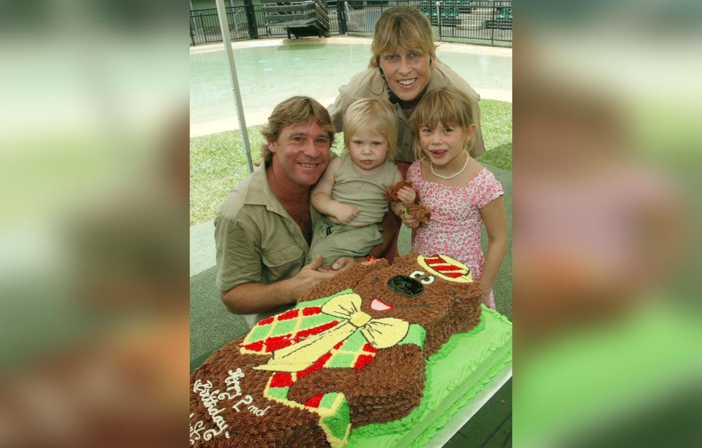 Crikey! Bindi Irwin's Big Surprise: Pregnant With Twins