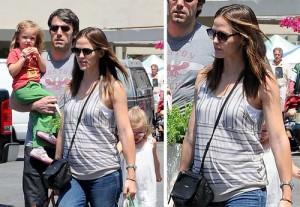 2011__07__Jennifer_Garner_July18newsnewsne 300×207.jpg