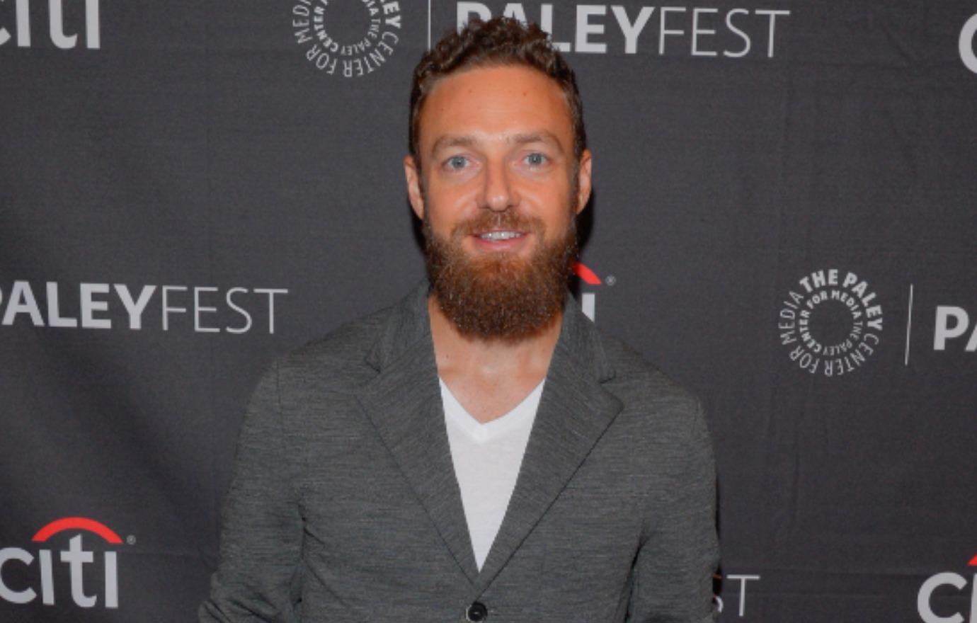 the walking dead ross marquand helps inspire lgbtq fans