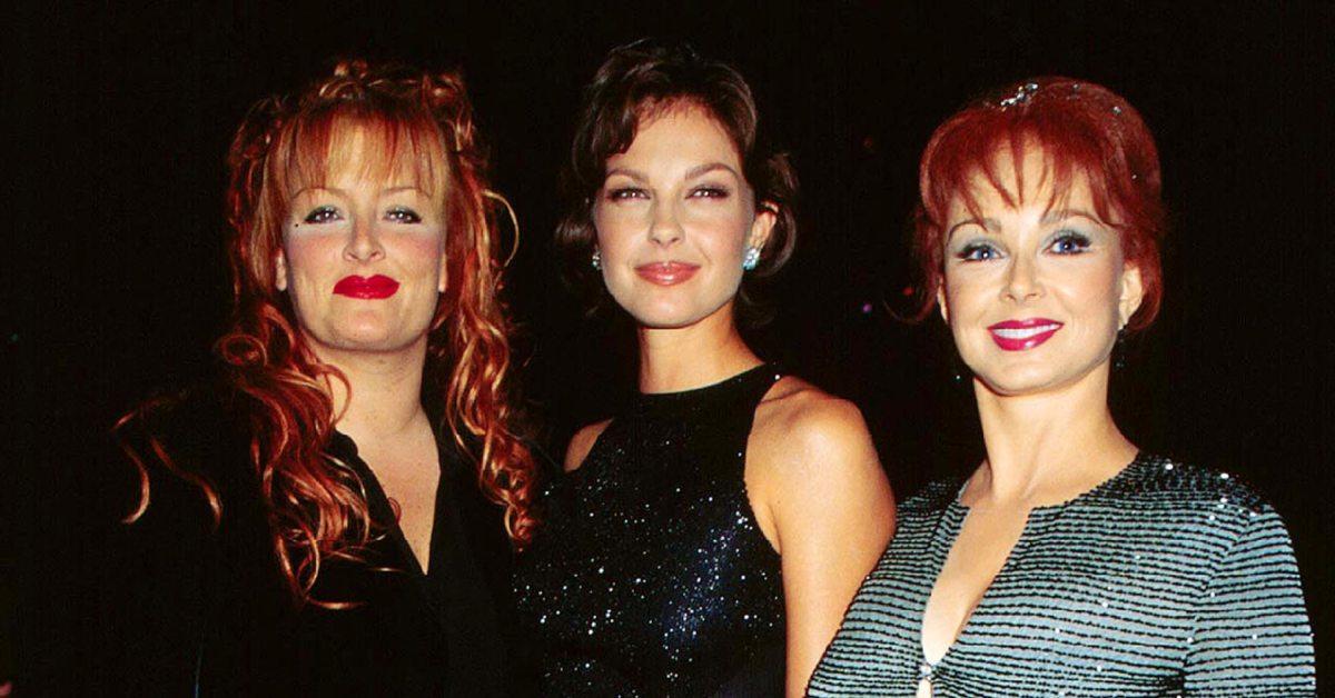 Photo of Wynonna, Ashley and Naomi Judd