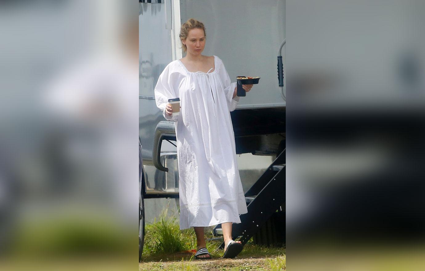 jennifer lawrence arrives on set of red white and water