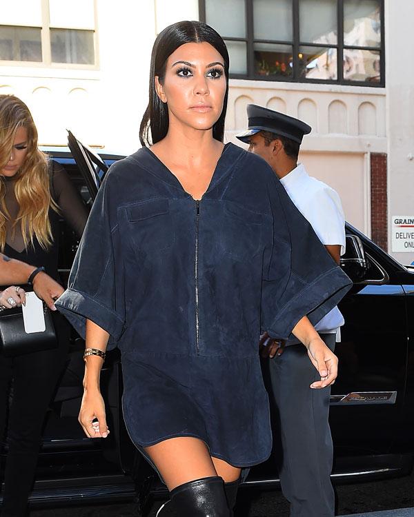 Kourtney kardashian leave scott disick broke 04