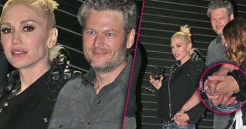 Blake shelton gwen stefani dating holding hands 03