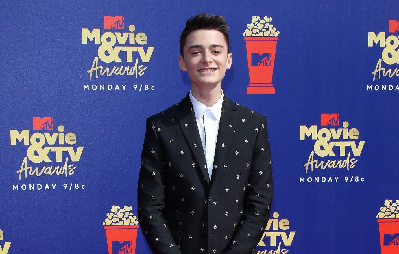 noah schnapp doja cat drama