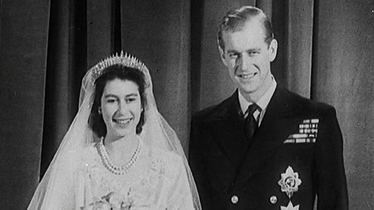 image of queen and prince Philip 