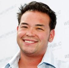 2010__04__okmagazine horoscopes jongosselin1 225&#215;223.jpg