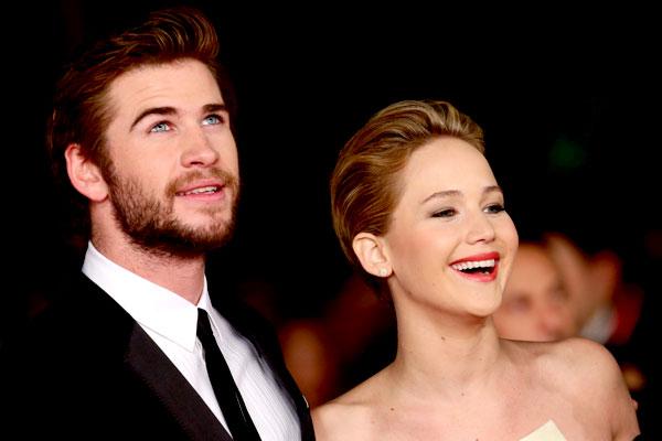 Jennifer lawrence chasing liam hemsworth