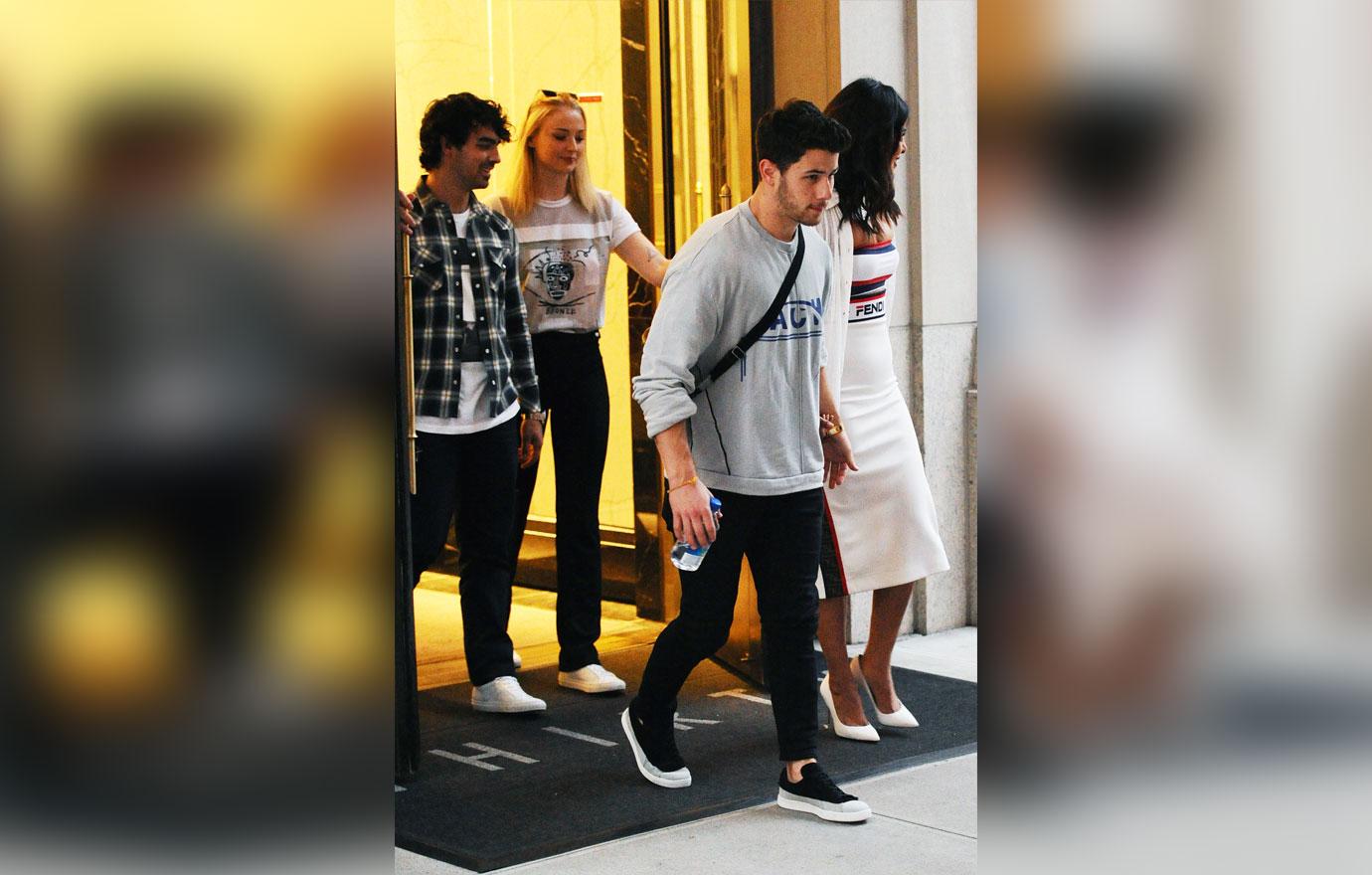 Nick and Joe Jonas take theirfiance&#8217;s Sophie Turner and Priyanka Chopra to watch Serena Williams at the U.S. Open