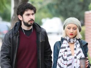 2011__02__Jordan_Bratman_Christina_Aguilera_Feb11newsnea 300&#215;226.jpg