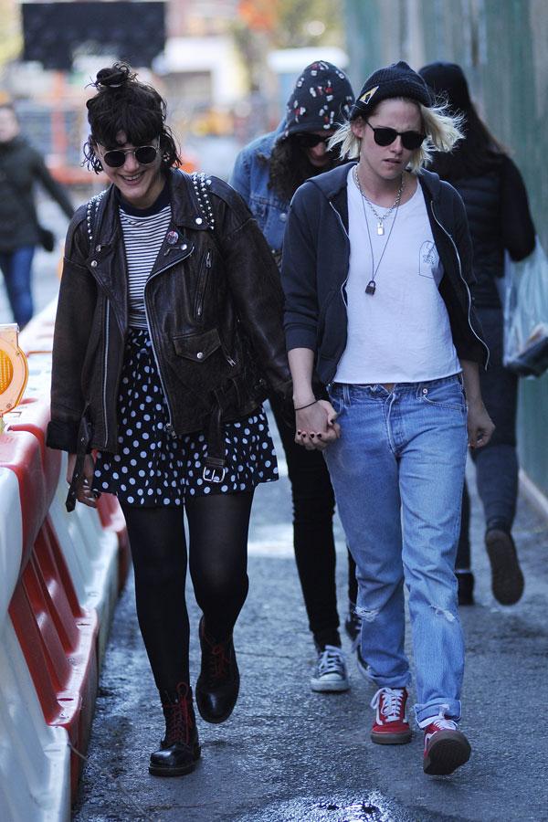 kristen stewart girlfriend soko pda