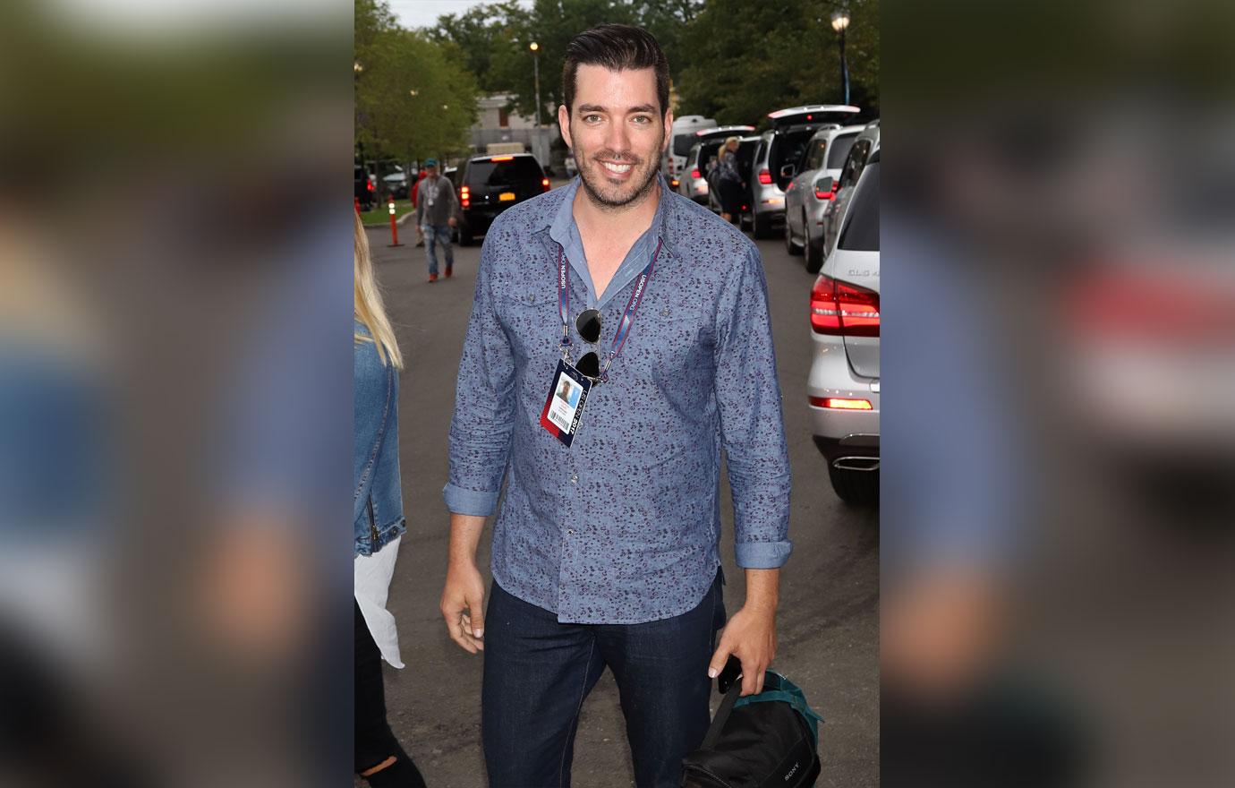 Jonathanscott in blue button down