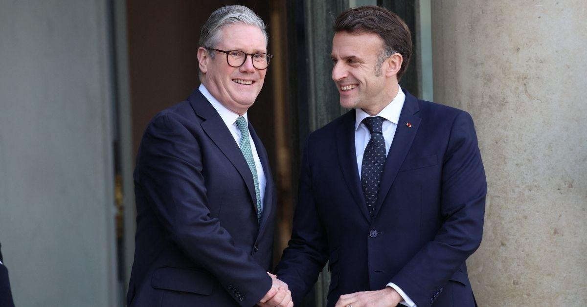 Photo of Emmanuel Macron and Keir Starmer
