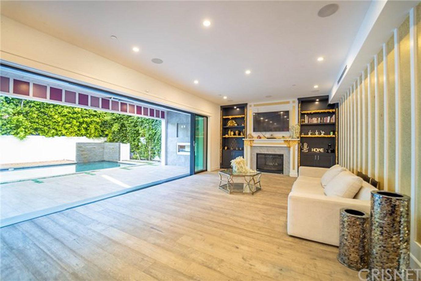 Bella Thorne Sells Pink Sherman Oaks California Home, Must See Photos