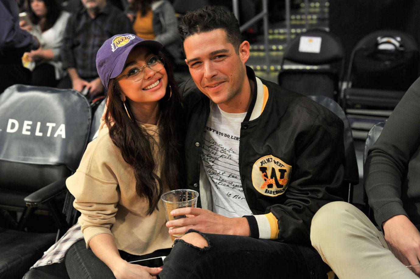 Sarah Hyland And Wells Adams Laker Game Engaged