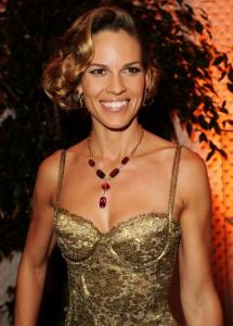 2010__11__okmagazine style hilaryswank 215×300.jpg