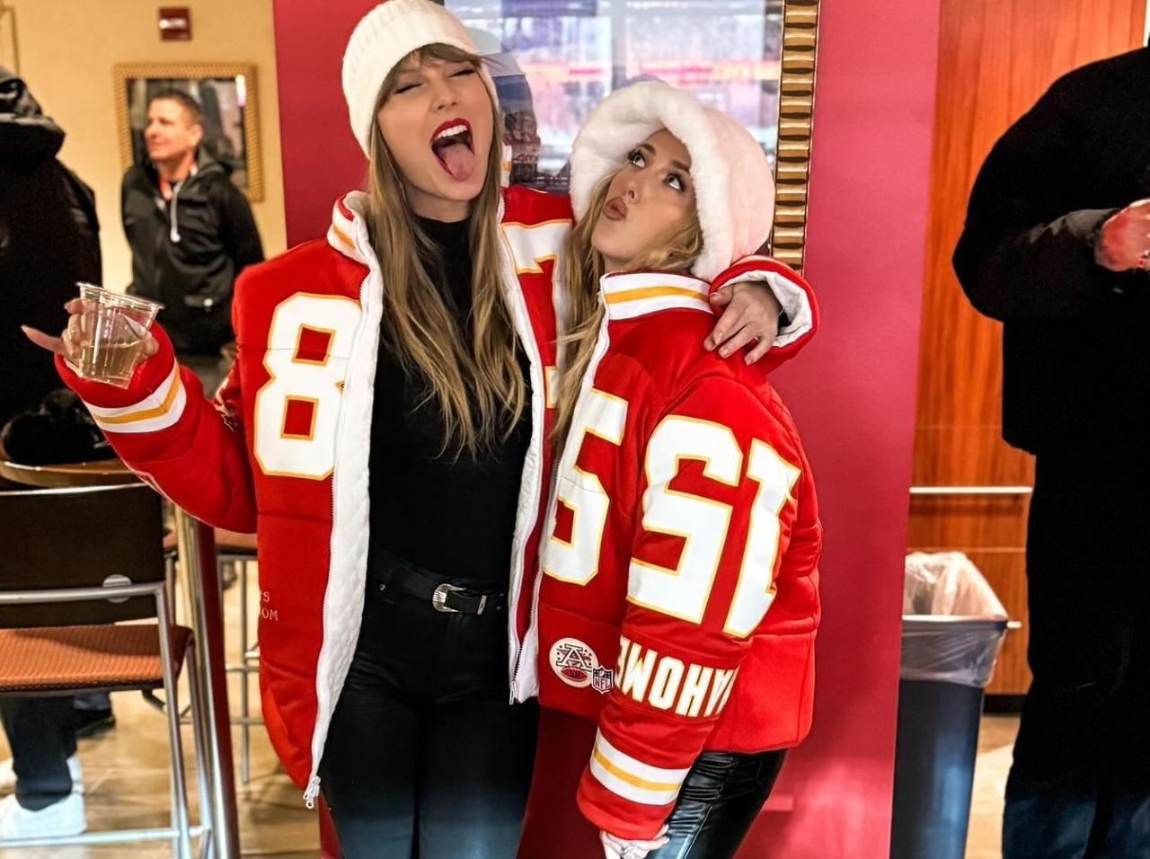 Taylor Swift & Brittany Mahomes Wear Matching Chiefs Jackets: Photos