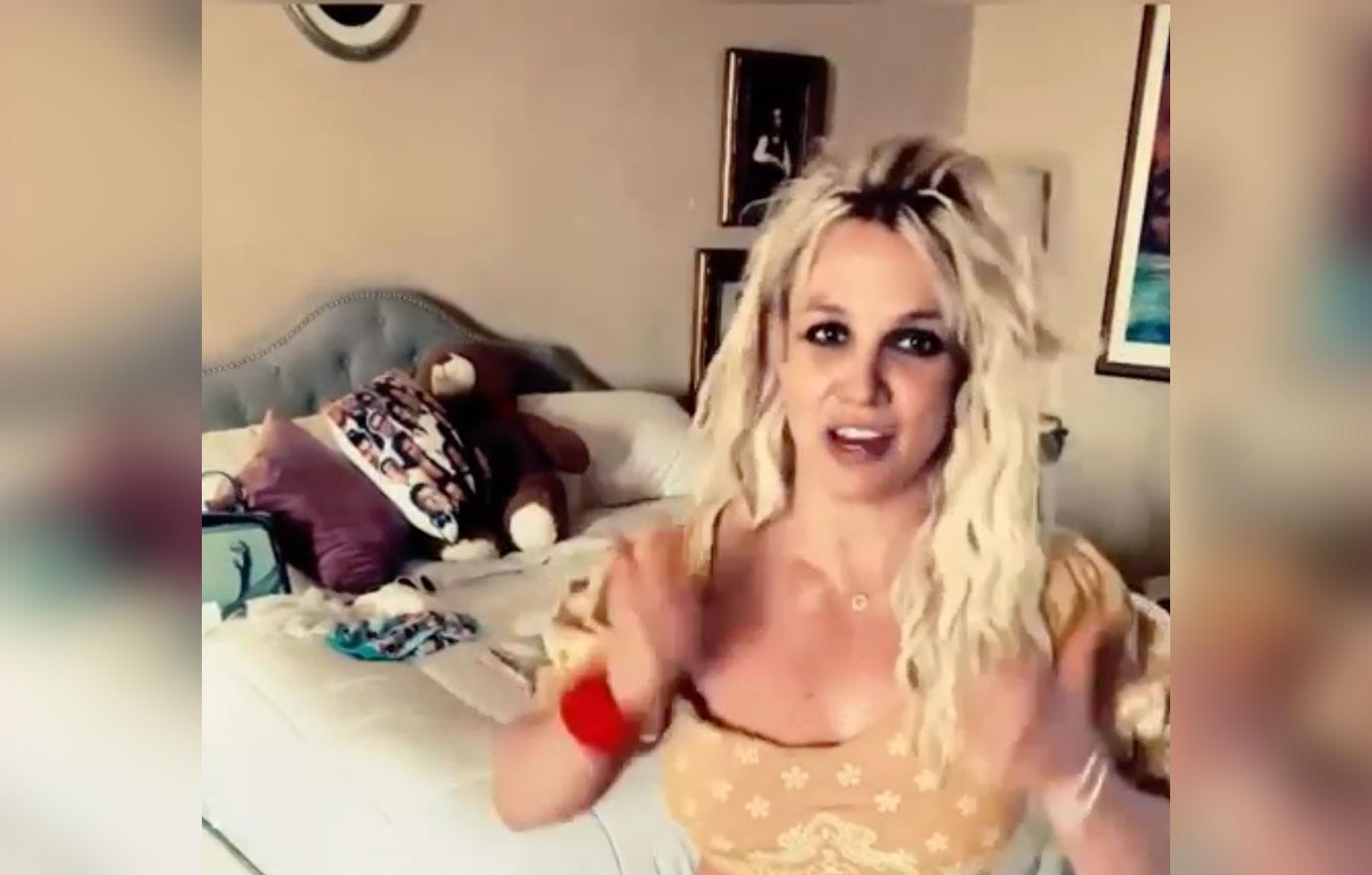 britney spears begs fans call cops bizarre video