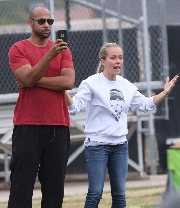 Hank baskett kendra wilkinson soccer game1