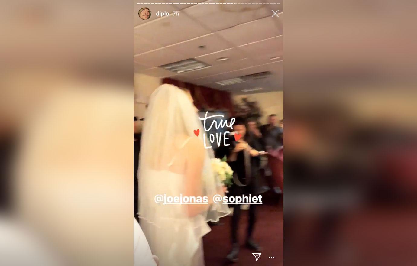 Joe Jonas & Sophie Turner Get Married in Las Vegas Wedding!: Photo 4281402, Joe Jonas, Sophie Turner, Wedding, Wedding Pictures Photos