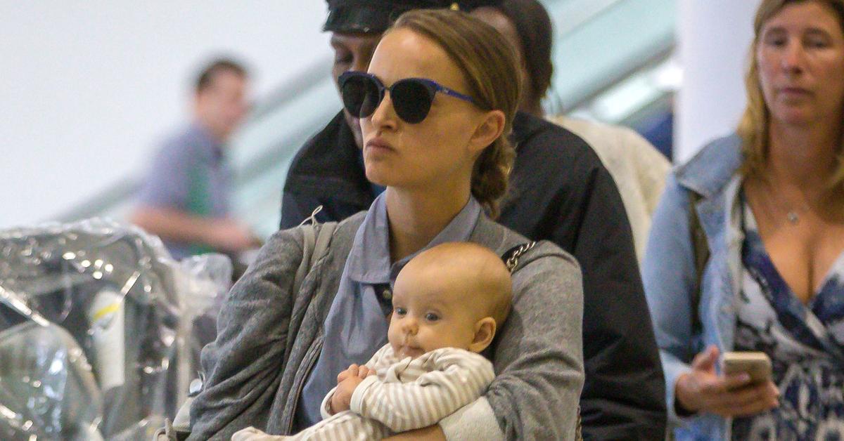 [PICS] Natalie Portman Arrives With Her Two Kids In New York