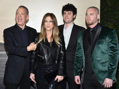 tom hanks rita wilson sons truman chet rare appearance premiere photos