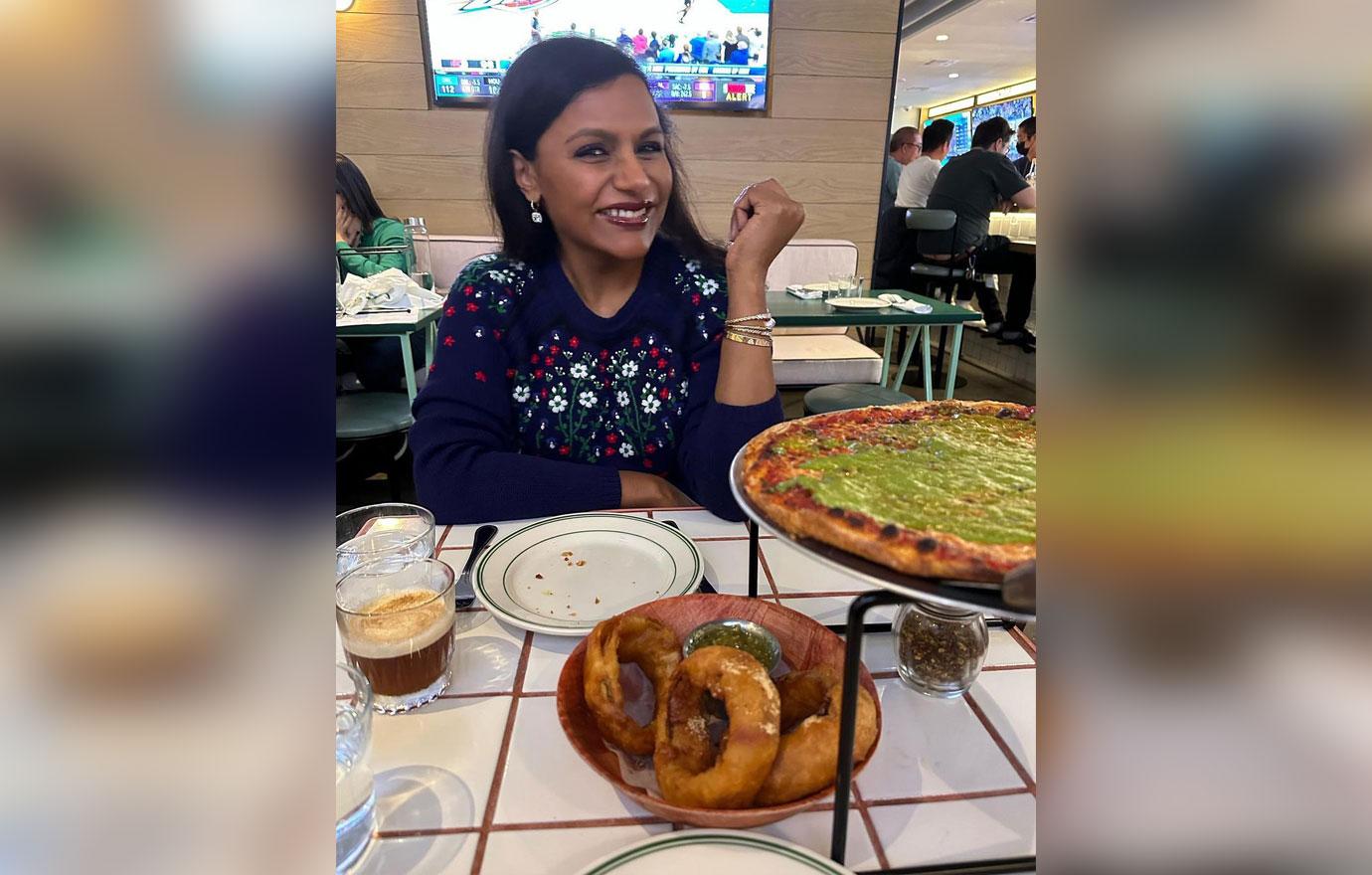 mindy kaling claps back fans eat pizza wings not issue