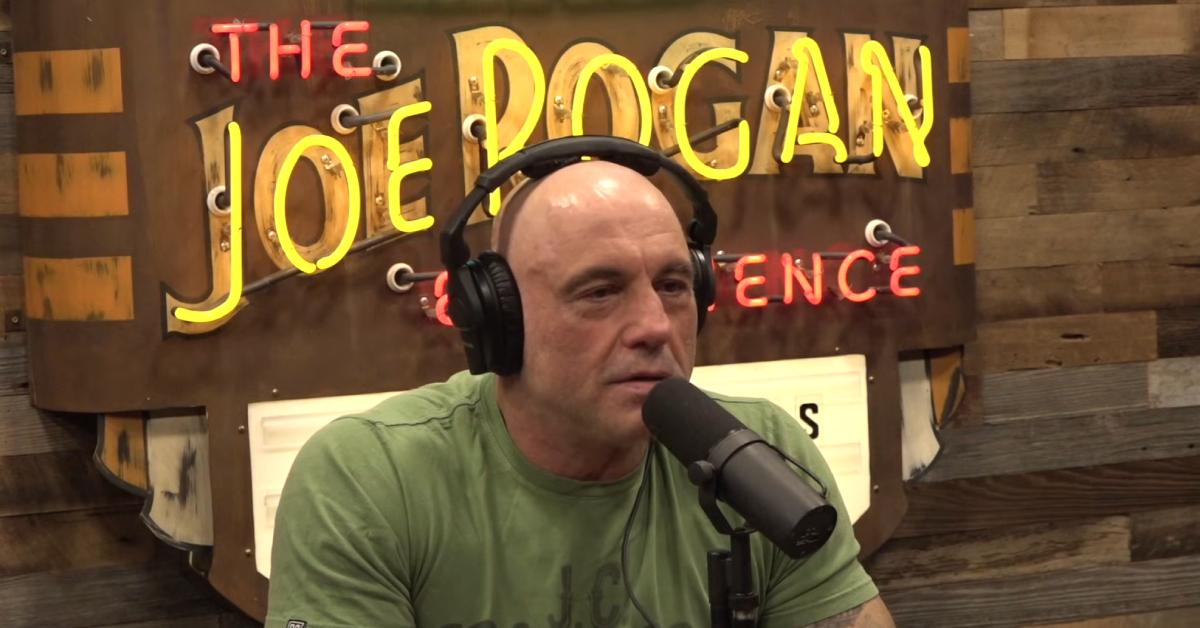 Image of Joe Rogan called out Bill Clinton after the DOJ's release of the Epstein files.