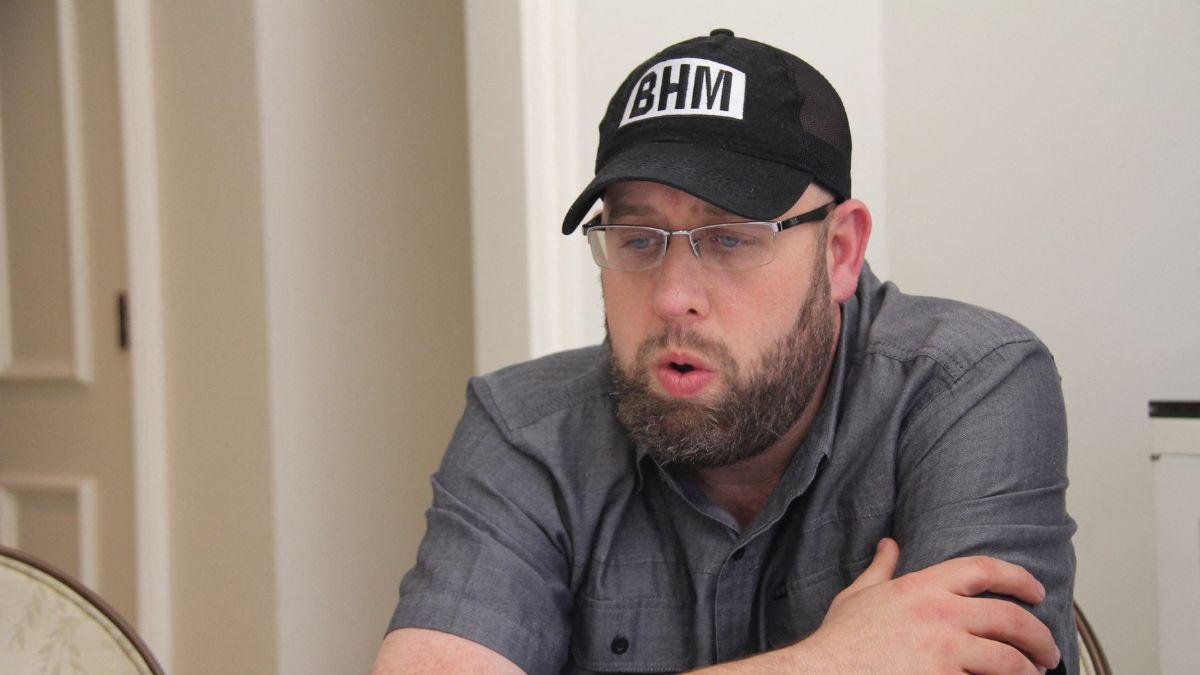 Image of Dennis Quaid praised director Andrew Erwin for his vision.