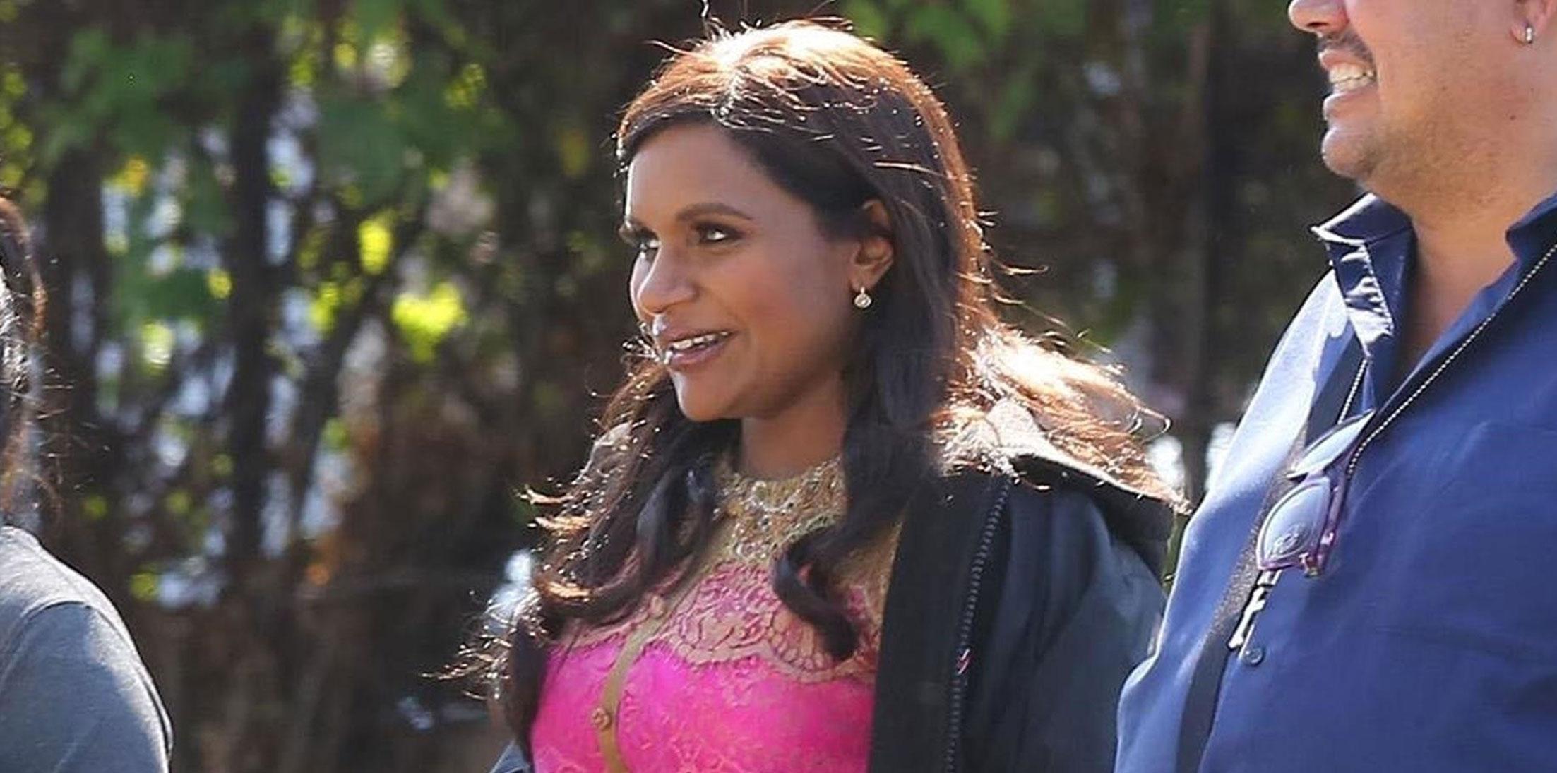 mindy kaling baby bump mindy project pics long