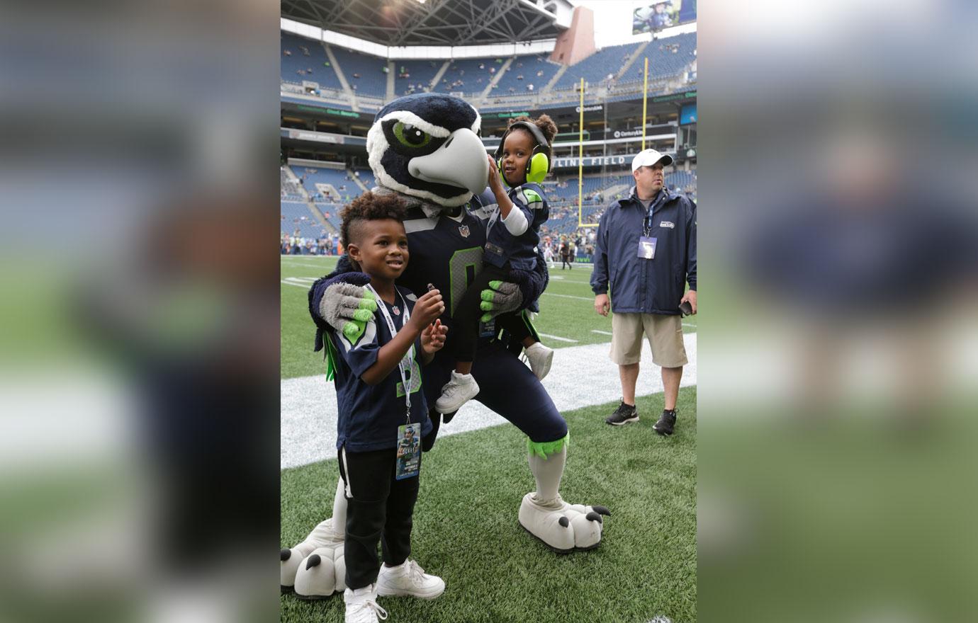 Was Ciara the Seattle Seahawks' Good Luck Charm? - E! Online