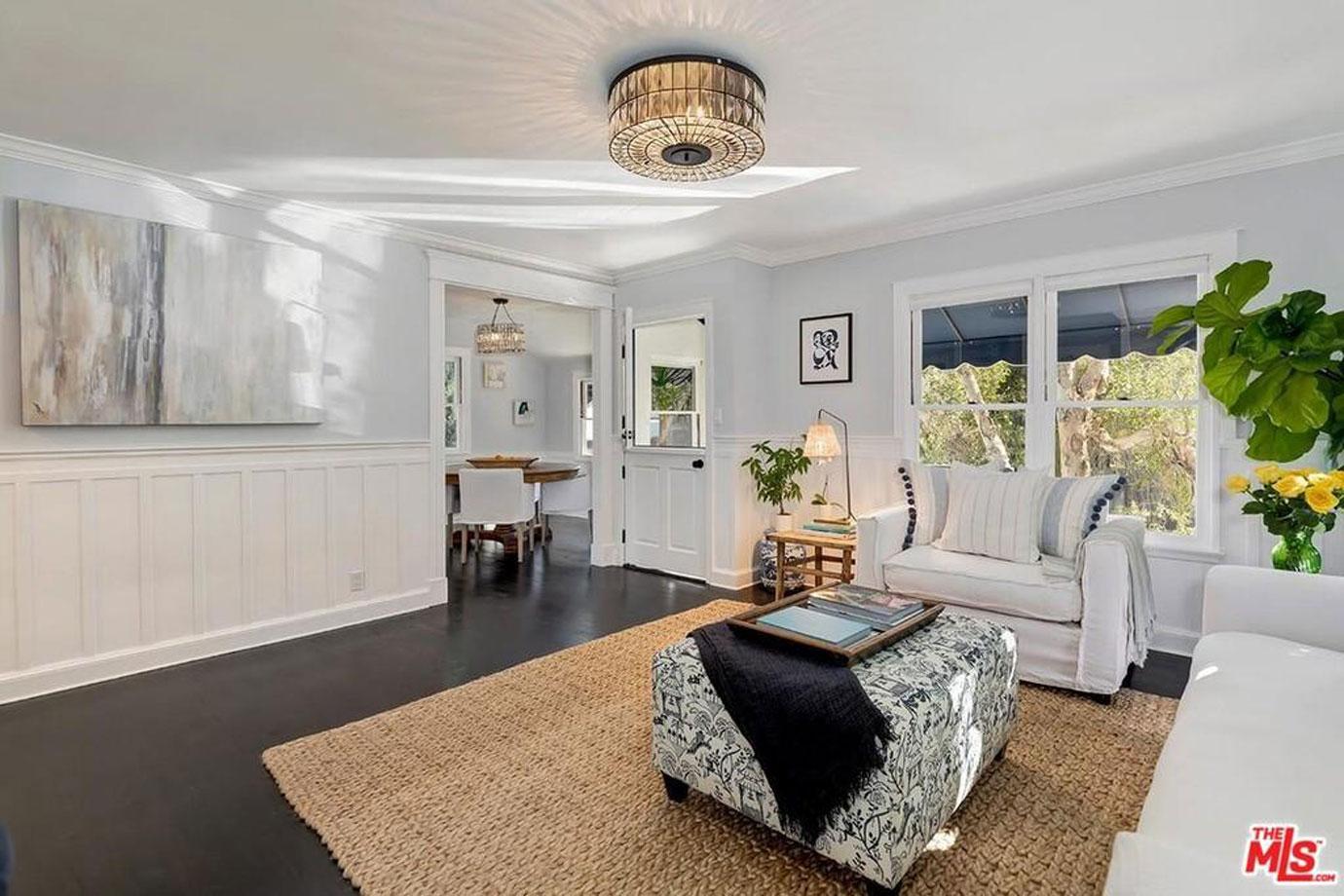 Margot Robbie Lists Home In Hollywood Heights