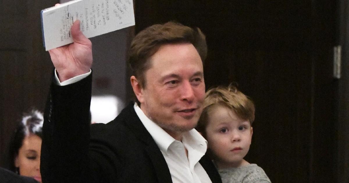 elon musk th child shivon zilis th kid baby mama ashley st clair