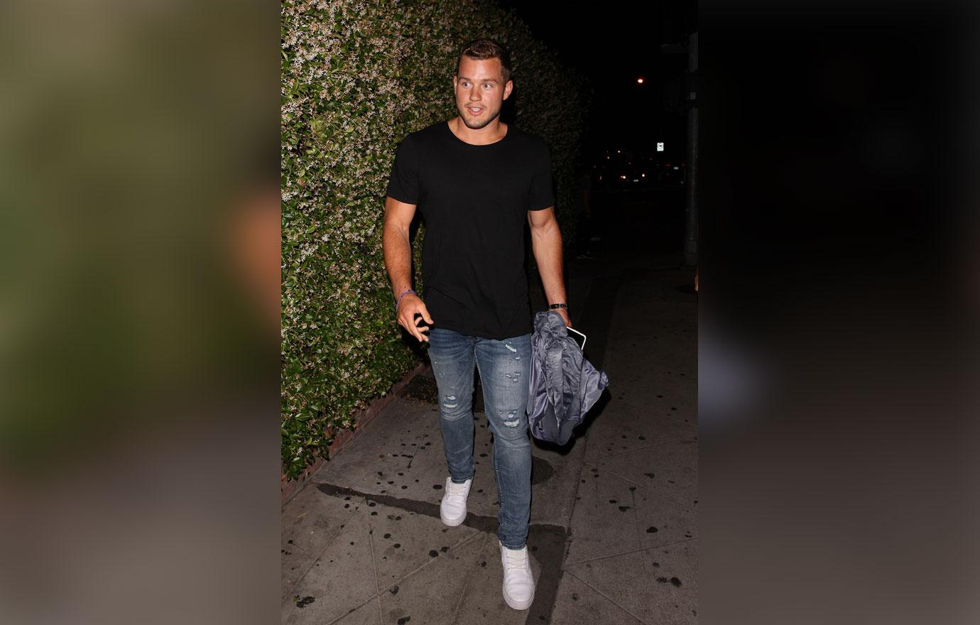 Colton underwood cries bachelorette suitors ridicule virginity 4