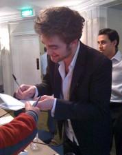 2009__11__rpattzinlondon 178×225.jpg