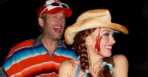 Gwen stefani blake shelton dating divorce voice flirting