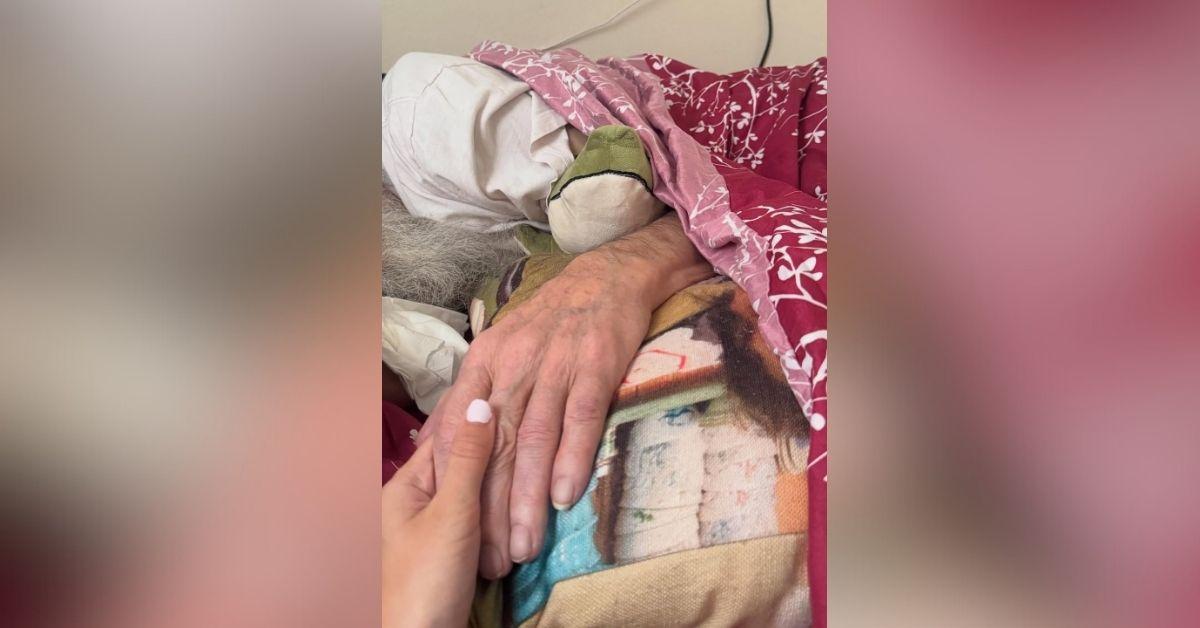 sadie robertson emotional post grandpa passing