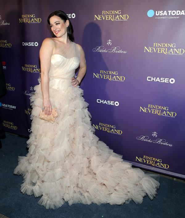 Finding neverland premiere red carpet 04