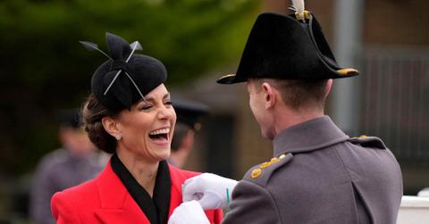 kate middleton is responding emails after abdominal surgery