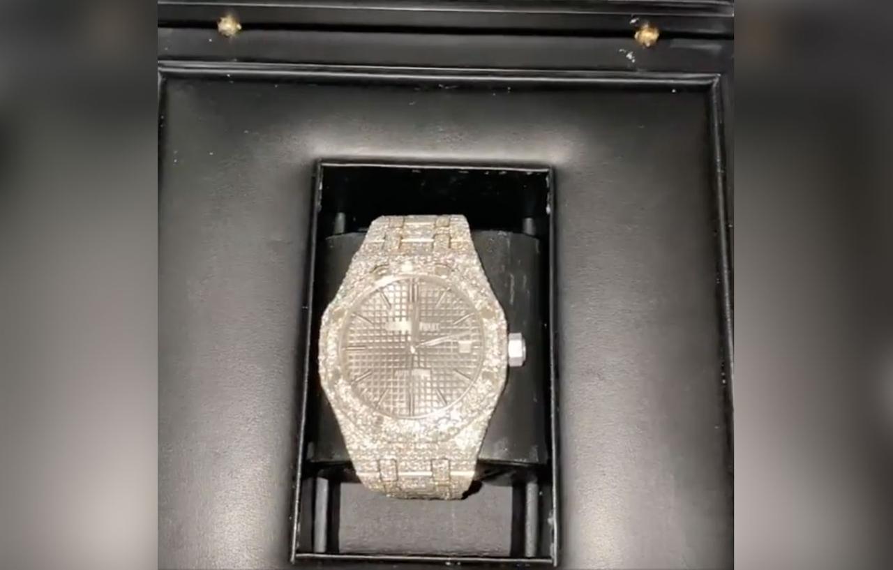 Justin Bieber Gifts Hailey Baldwin With Diamond Watch For Her Birthday