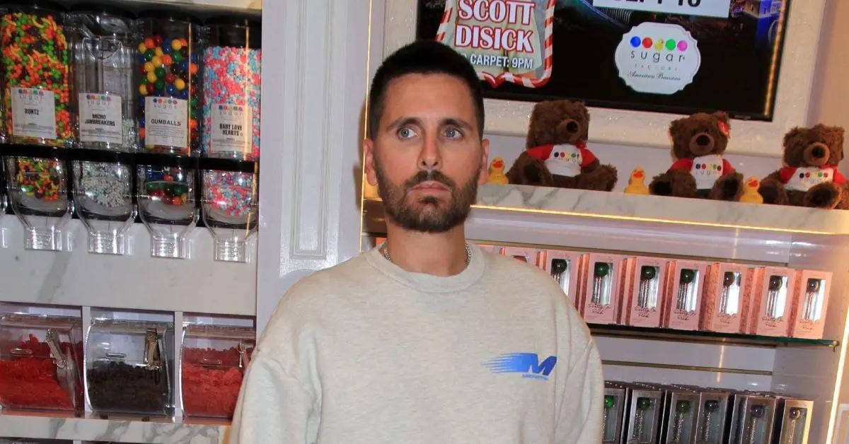 scott disick mixed reactions tipping starbucks order the kardashians