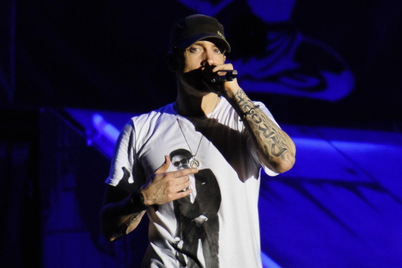 eminem new album apologizes daughter hailie overdose 02