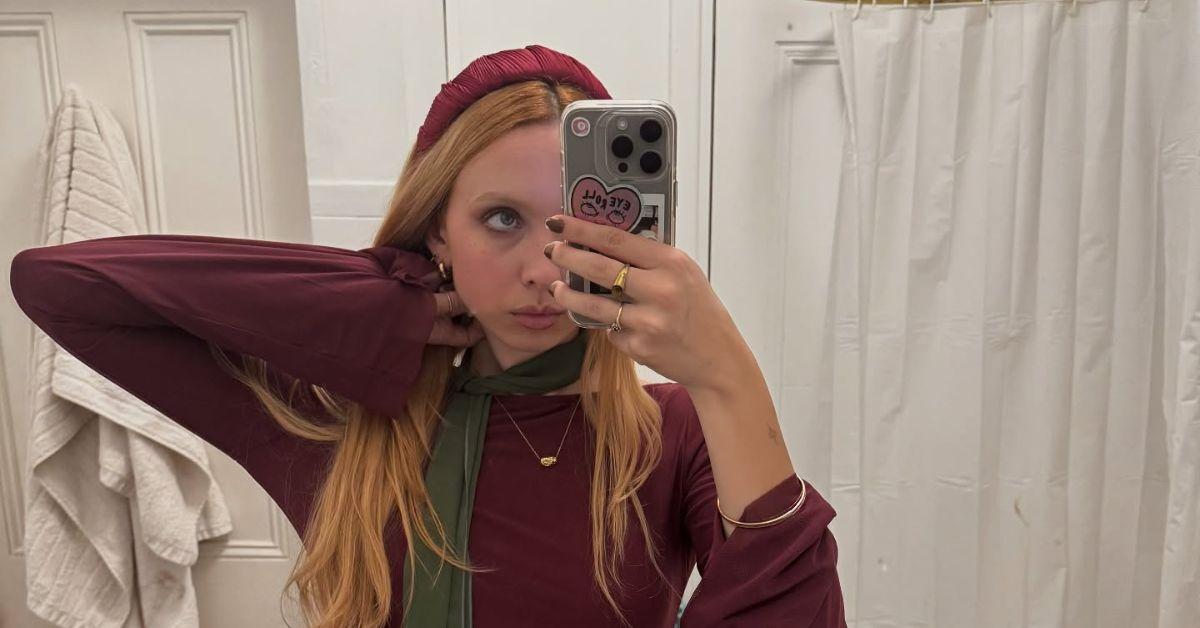 image of Kenzie Annis later confirmed in a confessional that she and Corbin Mims shared a physical moment.