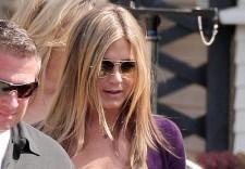 2009__10__34748pcn_aniston05 225×156.jpg