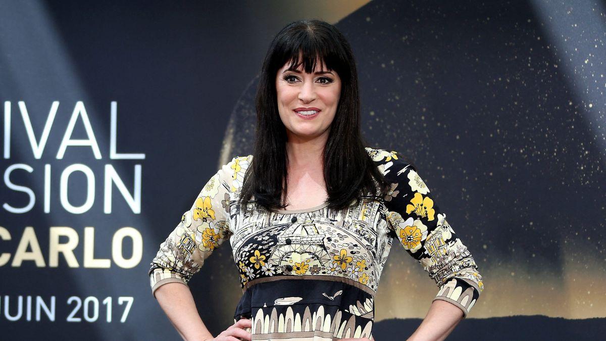 Image of Paget Brewster apologized after criticizing a reporter online.