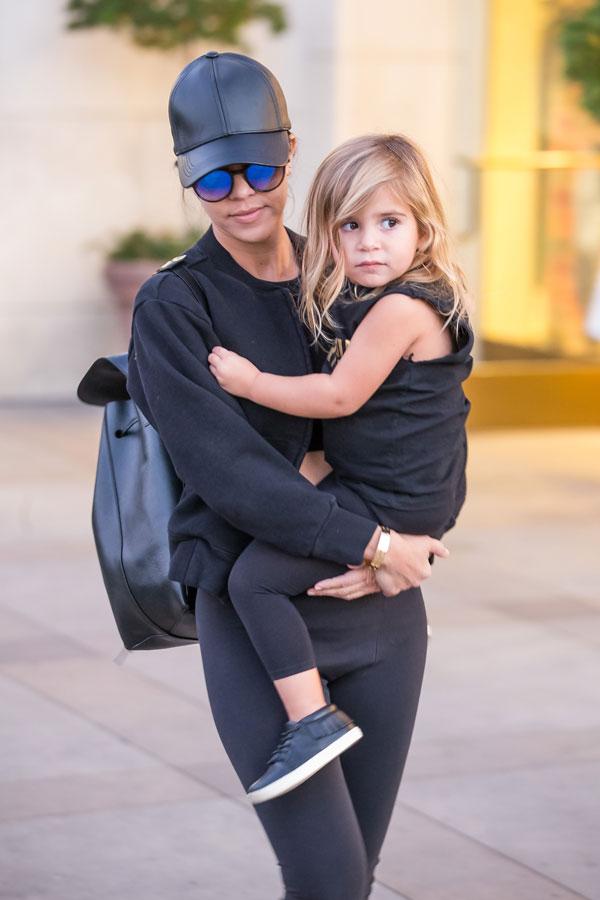 Kourtney kardashian penelope mason