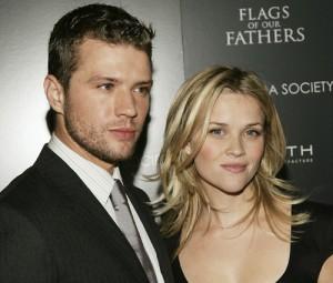 2010__12__Ryan_Phillippe_Reese_Witherspoon_Dec30news 300&#215;255.jpg