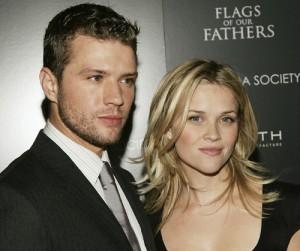 2010__12__Ryan_Phillippe_Reese_Witherspoon_Dec30news 300×255.jpg