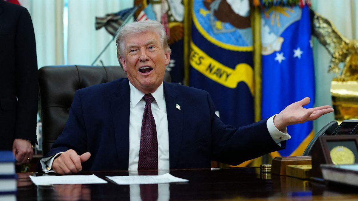 Image of Experts warned the confrontation might look like a staged viral moment.